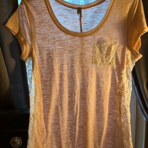 Vanity Peach Short Sleeve Tee with Lace Pocket